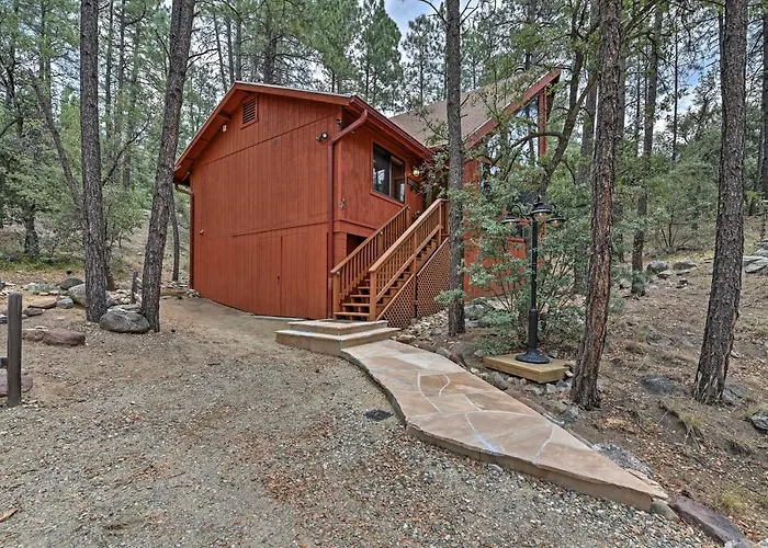 Relax Fireside! Peaceful Forest Haven In *